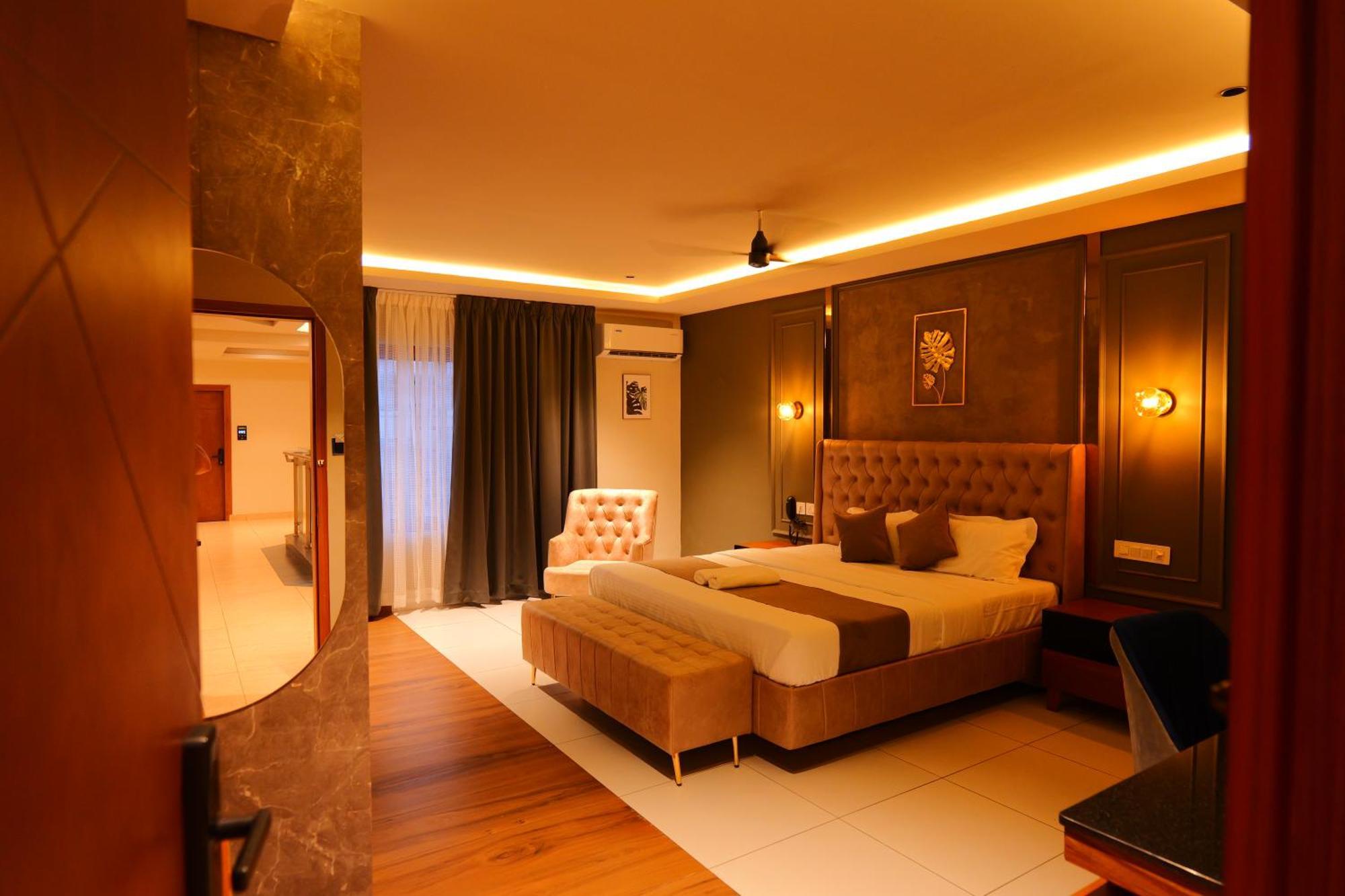 Hotel Classico International Kannangad Exterior foto